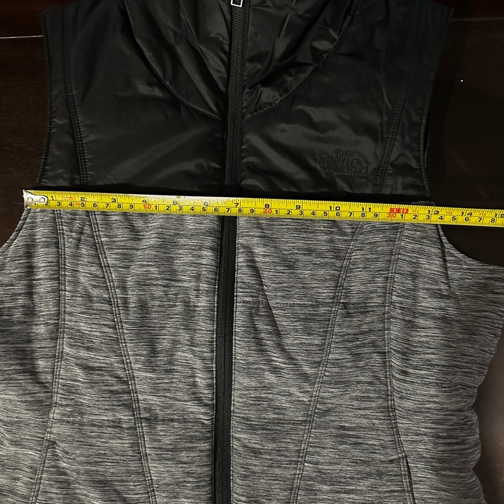 The North Face Charcoal and Black Sleeveless Jacket - Picture 8 of 9
